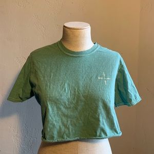 Cute cropped urban outfitters t-shirt!